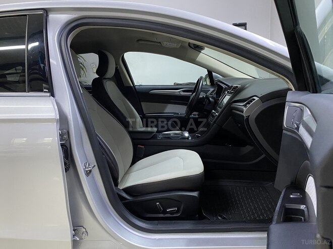 Ford Fusion (North America)-16