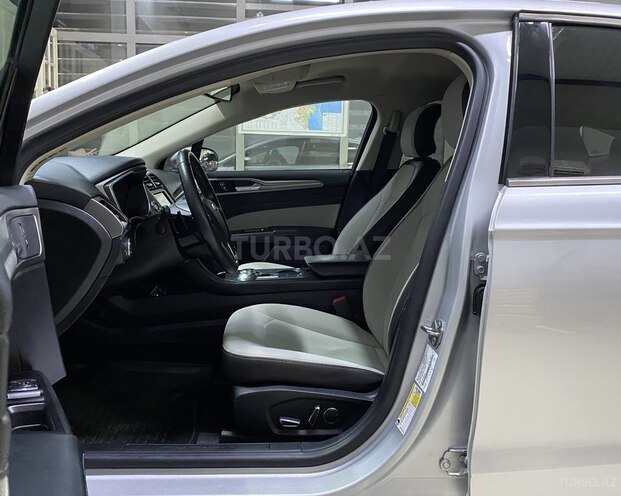 Ford Fusion (North America)-15