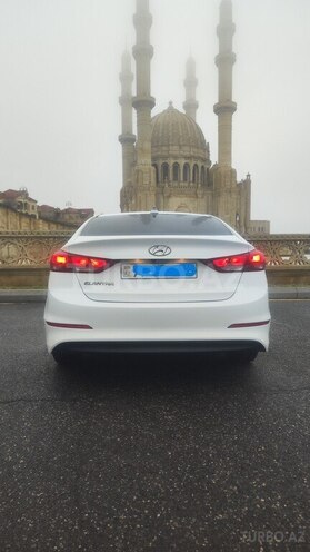 Hyundai Elantra 2018, 150,474 km - 2.0 l - Bakı