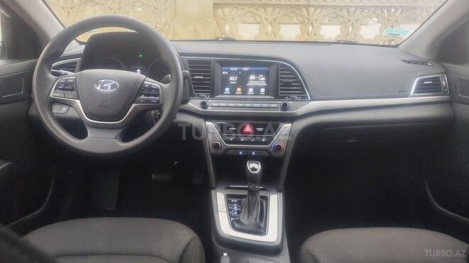 Hyundai Elantra 2018, 150,474 km - 2.0 l - Bakı