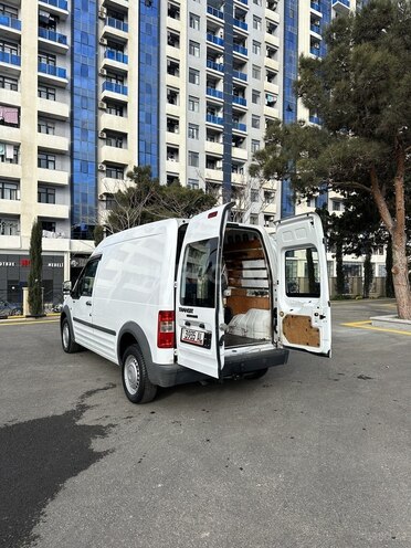 Ford Tourneo Connect 2008, 182,000 km - 1.8 л - Bakı