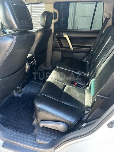 Toyota Land Cruiser Prado 2010, 198,000 km - 2.7 л - Bakı