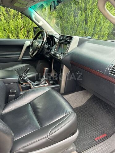 Toyota Land Cruiser Prado 2010, 198,000 km - 2.7 л - Bakı