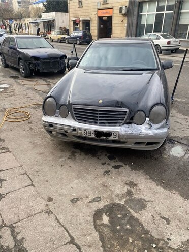 Mercedes E 220 d 2000, 400,000 km - 2.2 l - Bakı
