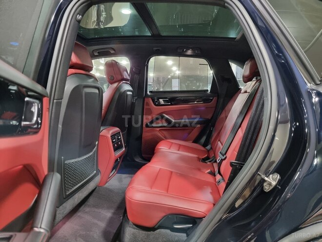 Porsche Cayenne-31