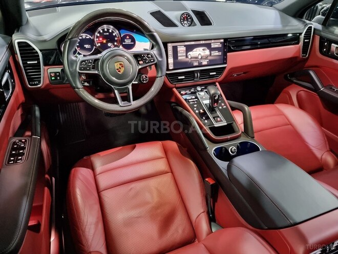 Porsche Cayenne-16
