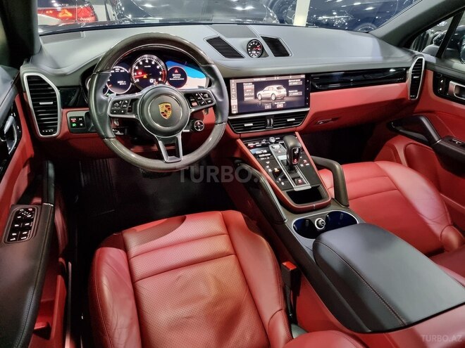 Porsche Cayenne-17