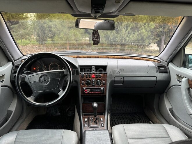 Mercedes C 230 1998, 187,000 km - 2.3 l - Saatlı