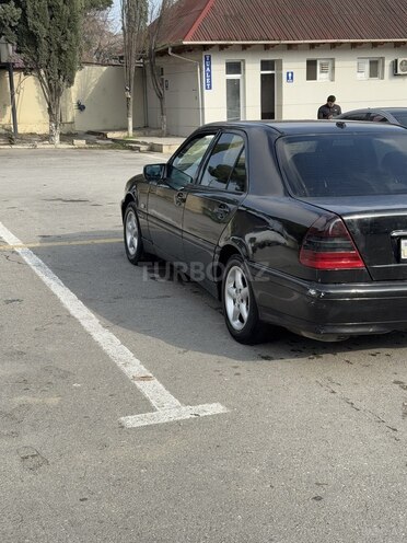 Mercedes C 220 1999, 242,000 km - 2.2 l - Bakı