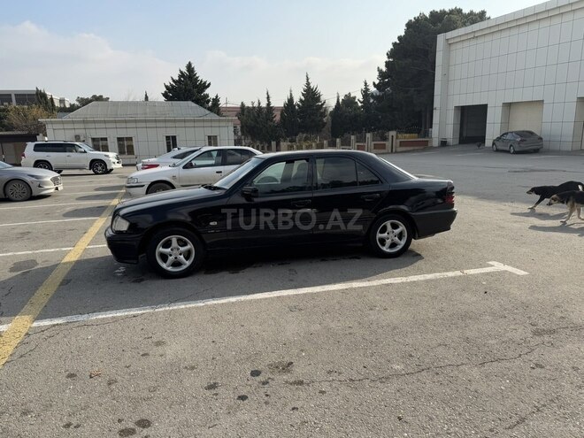 Mercedes C 220 1999, 242,000 km - 2.2 l - Bakı