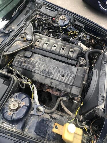 BMW 730 1989, 268,000 km - 3.0 l - Bakı
