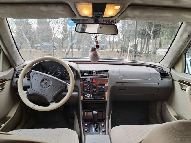 Mercedes C 220 1995, 375,000 km - 2.2 l - Xırdalan