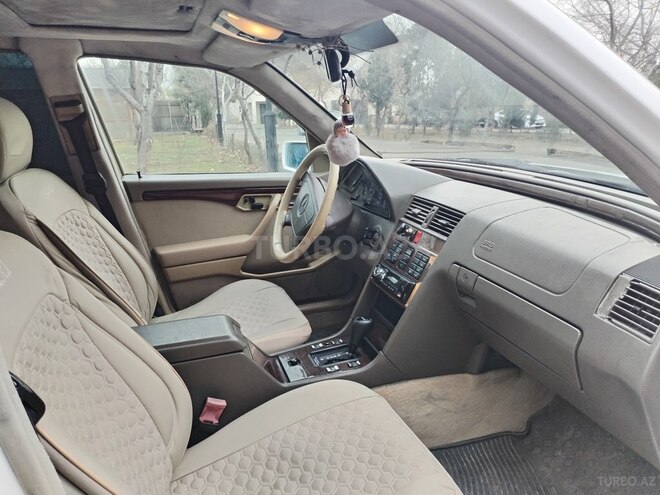Mercedes C 220 1995, 375,000 km - 2.2 l - Xırdalan