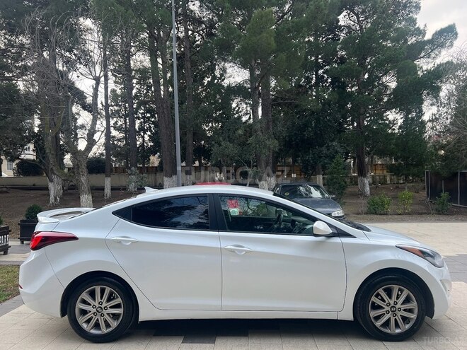 Hyundai Elantra 2015, 243,190 km - 1.8 l - Sumqayıt