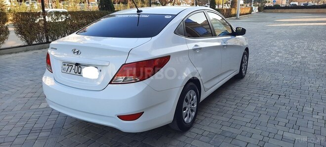 Hyundai Accent 2015, 340,000 km - 1.6 l - Bakı