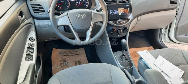 Hyundai Accent 2015, 340,000 km - 1.6 l - Bakı