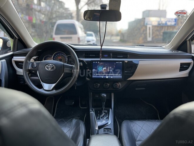 Toyota Corolla 2014, 221,070 km - 1.6 л - Bakı