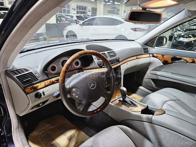 Mercedes E 240 2003, 250,000 km - 2.6 l - Sumqayıt