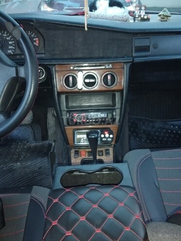 Mercedes E 200 1991, 487,400 km - 2.0 l - Bakı