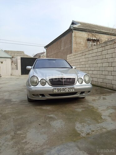 Mercedes E 200 2000, 297,823 km - 2.0 л - Şirvan