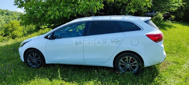 Kia Ceed 2014, 270,000 km - 1.6 l - Quba
