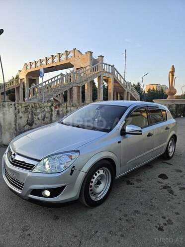 Opel Astra 2009, 178,000 km - 1.4 l - Xaçmaz