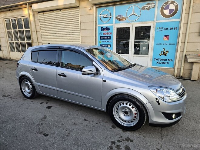 Opel Astra 2009, 178,000 km - 1.4 l - Xaçmaz