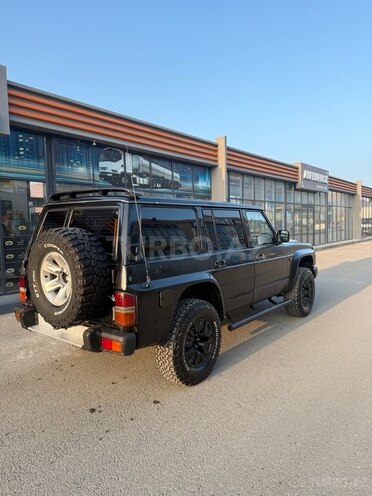 Nissan Patrol 1994, 242,000 km - 2.8 l - Bakı