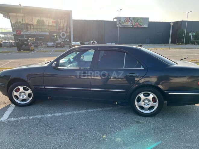 Mercedes E 320 2000, 369,000 km - 3.2 l - Bakı