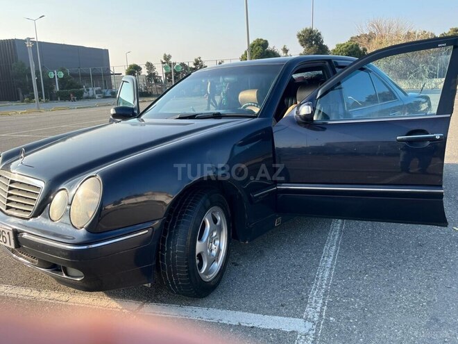 Mercedes E 320 2000, 369,000 km - 3.2 l - Bakı