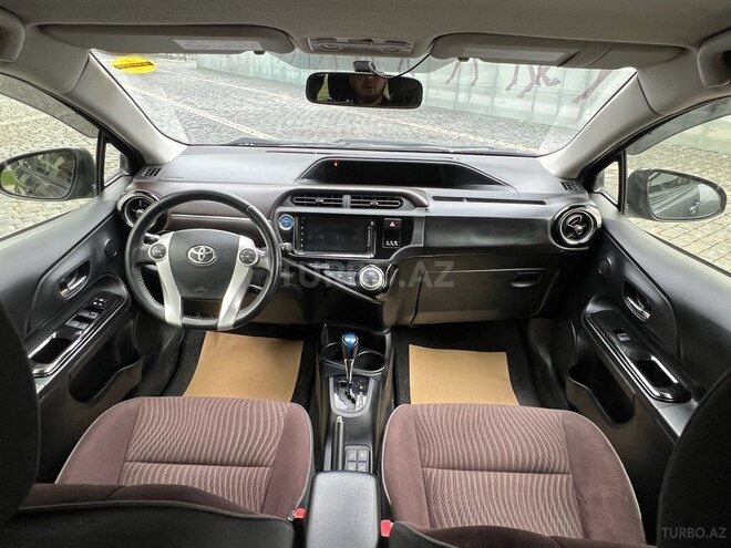 Toyota Prius 2015, 100,000 km - 1.5 л - Bakı