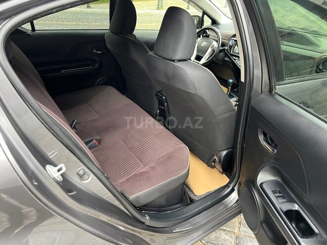 Toyota Prius 2015, 100,000 km - 1.5 л - Bakı