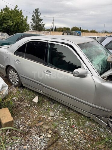 Mercedes E 200 1999, 205,000 km - 2.0 l - Tərtər