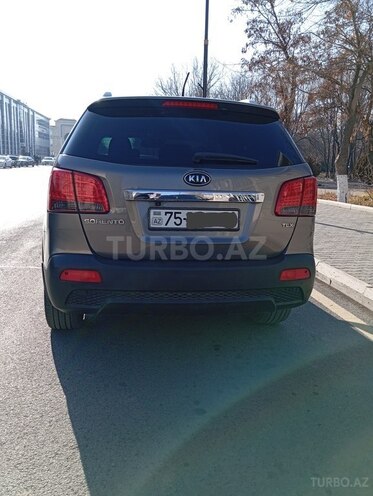 Kia Sorento 2011, 200,000 km - 2.0 l - Naxçıvan