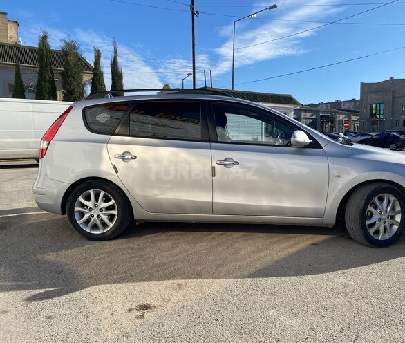 Hyundai i30 2009, 325,600 km - 1.6 l - Bakı