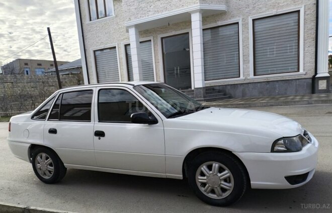 Daewoo Nexia 2009, 317,187 km - 1.6 l - Quba