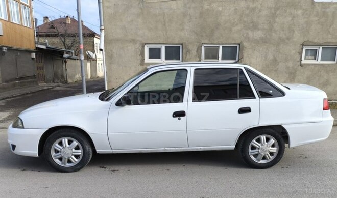Daewoo Nexia 2009, 317,187 km - 1.6 l - Quba