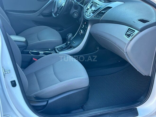 Hyundai Elantra 2015, 163,000 km - 1.8 l - Bakı