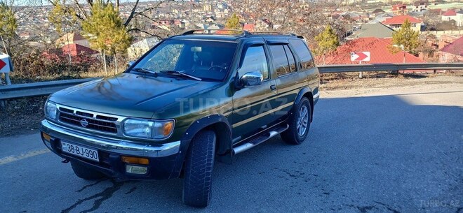 Nissan Pathfinder 1998, 337,387 km - 3.3 l - Qusar