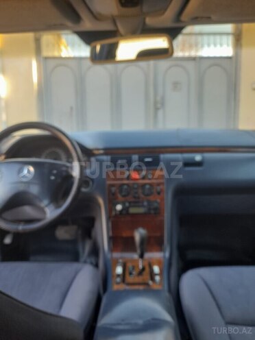 Mercedes E 220 d 1999, 325,000 km - 2.2 l - Bakı