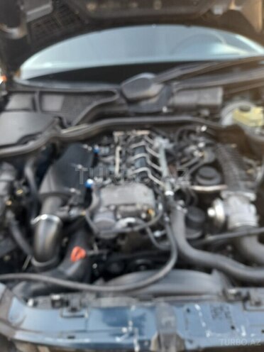 Mercedes E 220 d 1999, 325,000 km - 2.2 l - Bakı