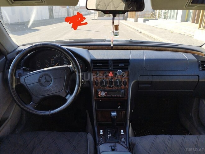 Mercedes C 230 1996, 390,000 km - 2.3 l - Bakı