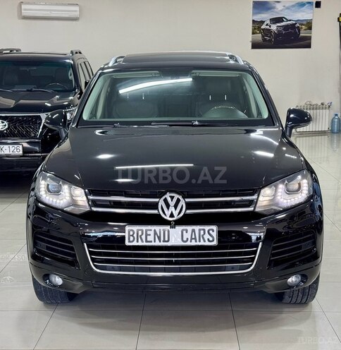 Volkswagen Touareg-1