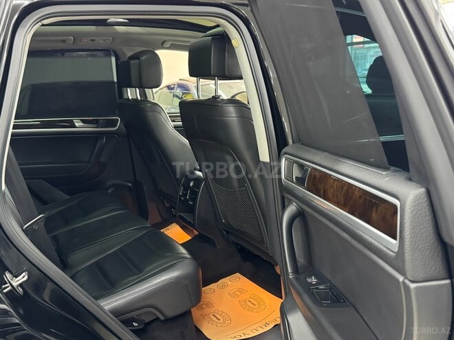 Volkswagen Touareg-9