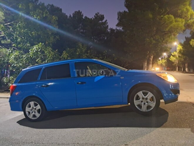 Opel Astra 2010, 335,000 km - 1.8 l - Sumqayıt