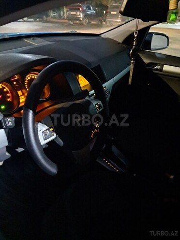 Opel Astra 2010, 335,000 km - 1.8 l - Sumqayıt