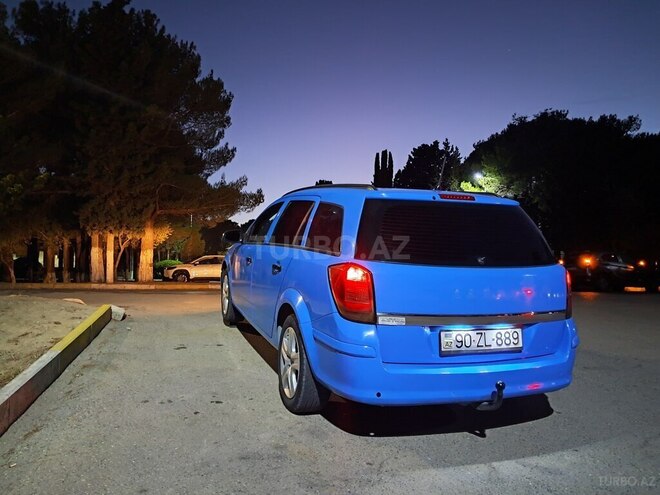 Opel Astra 2010, 335,000 km - 1.8 l - Sumqayıt