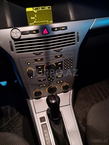 Opel Astra 2010, 335,000 km - 1.8 l - Sumqayıt
