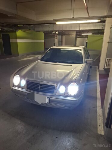 Mercedes E 200 1997, 450,000 km - 2.0 l - Bakı