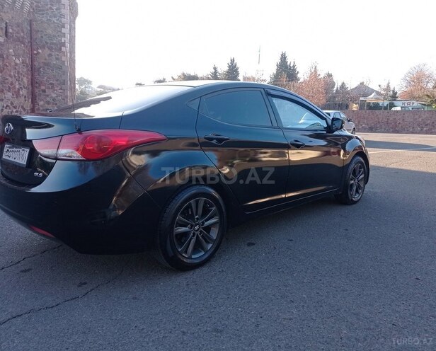 Hyundai Elantra 2012, 196,196 km - 1.8 л - Tovuz